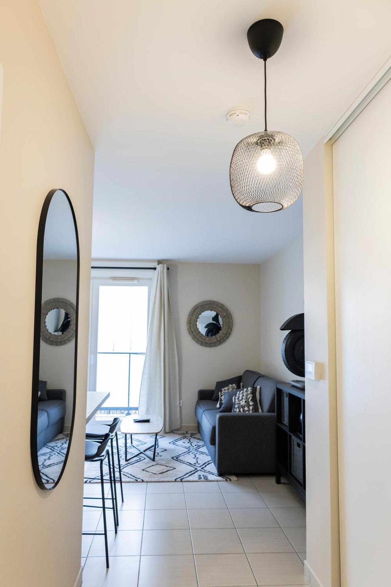 Charmant Studio En Residence Avec Parking Bussy-Saint-Georges Luaran gambar